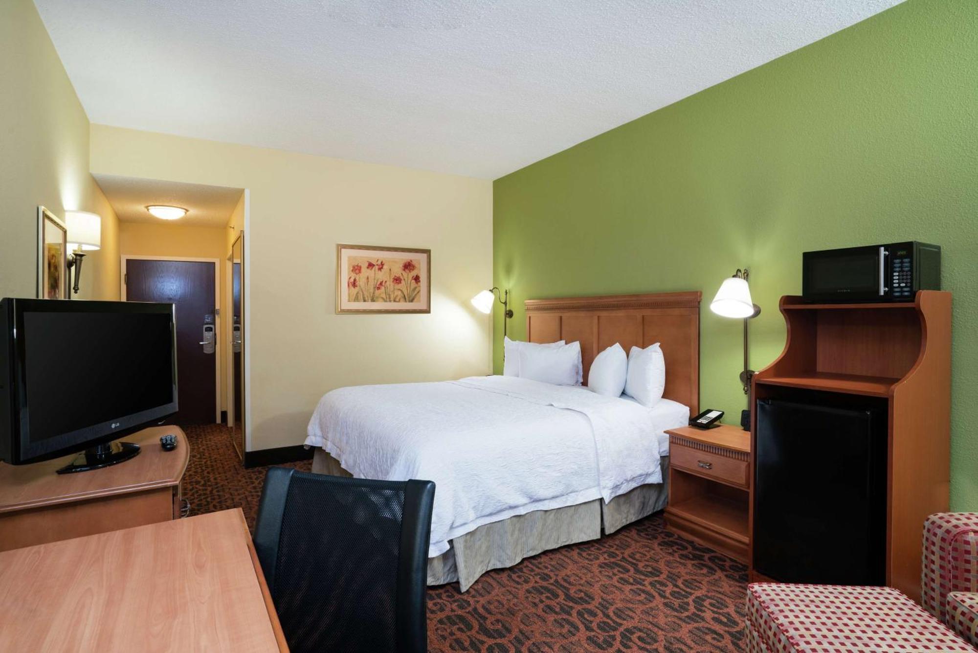 Hampton Inn Bardstown Exterior photo